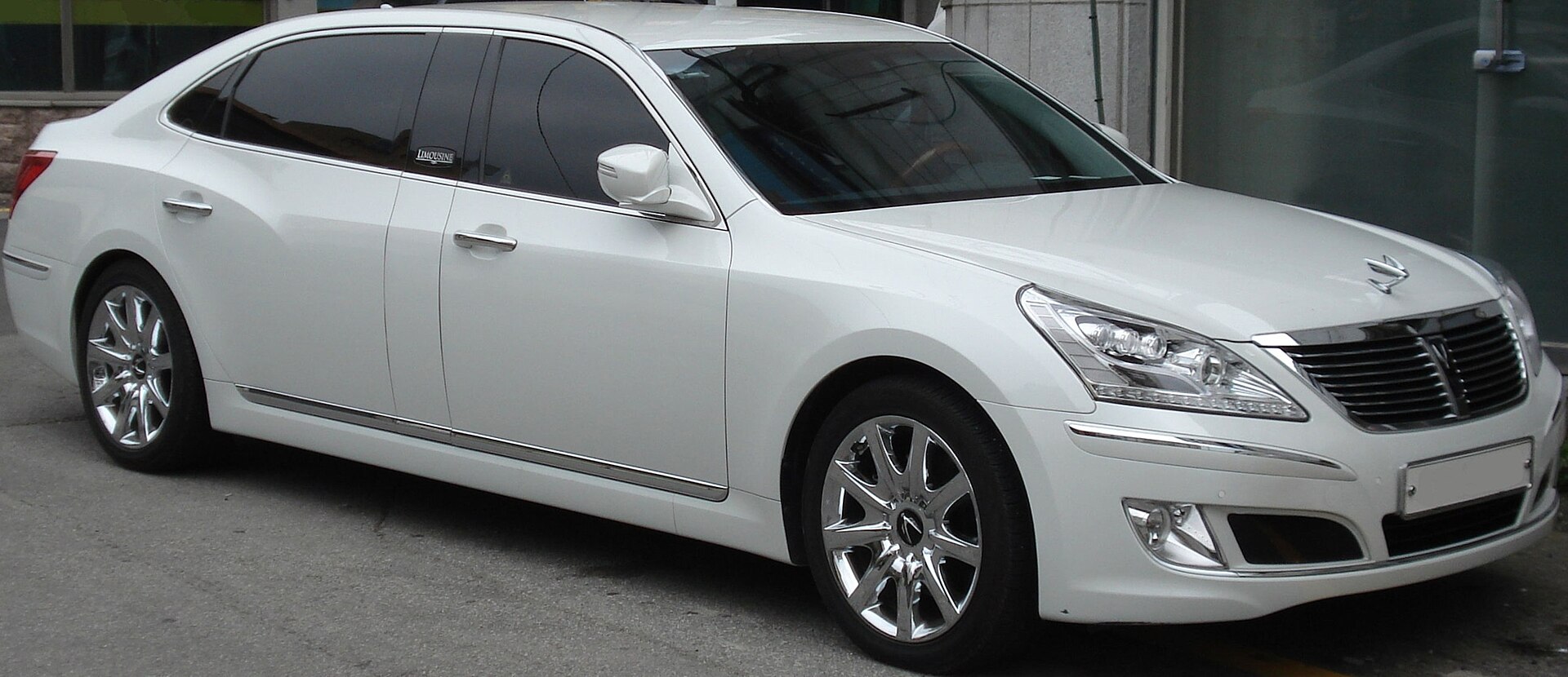 Hyundai Equus