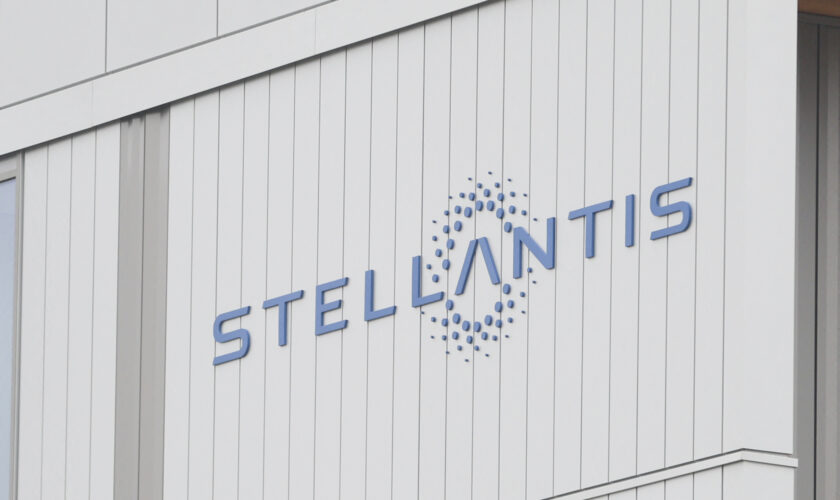 logo Stellantis